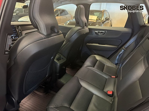 Volvo XC60 5 of 20