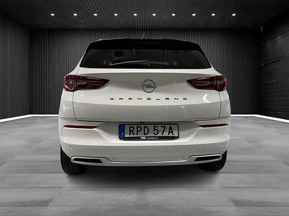 Opel Grandland X 4 of 5