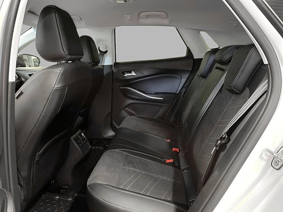 Opel Grandland X 13 of 16