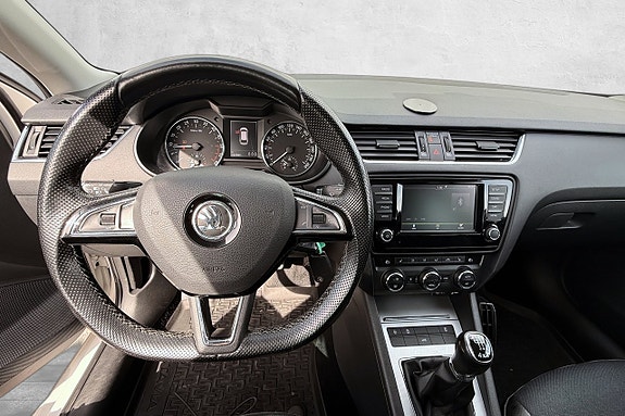 Skoda Octavia 17 of 21