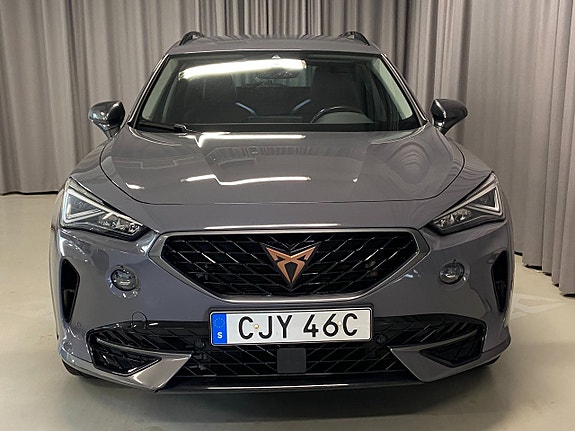 Cupra Formentor e-HYBRID 2 of 5
