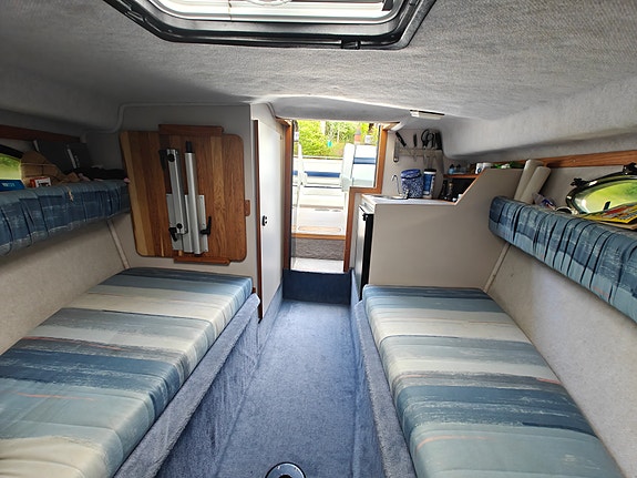 Regal Royal 250XL, Mercruiser 7.4MPI 10 of 14