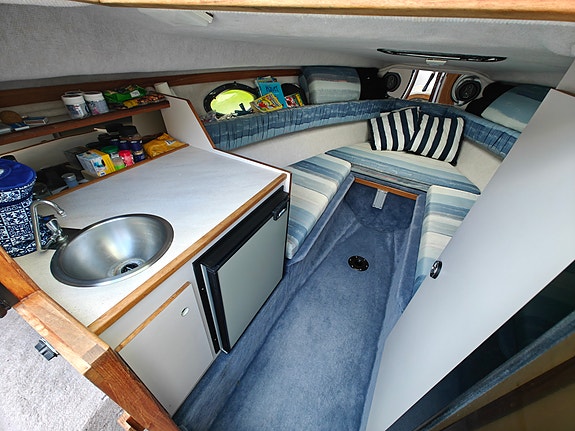 Regal Royal 250XL, Mercruiser 7.4MPI 9 of 14