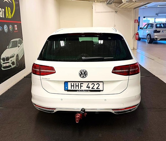 Volkswagen Passat 7 of 18