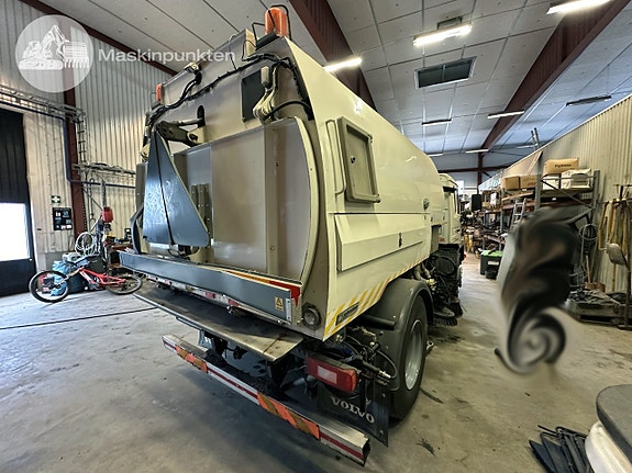 Volvo fl220 sopbil med Johnston JB VT650 5 of 27