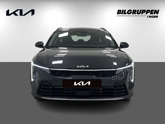 Kia K4 2 of 5