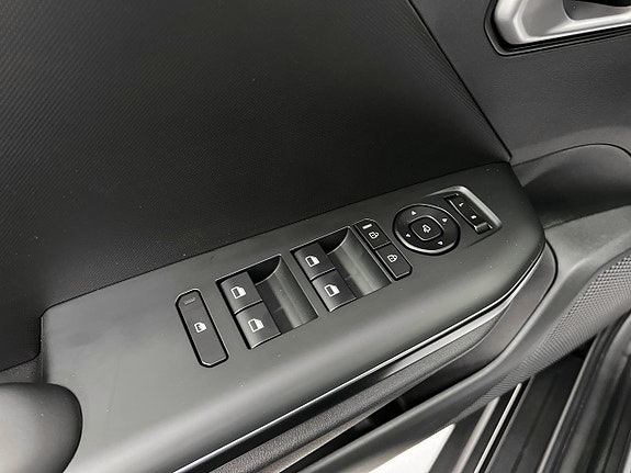 Kia K4 17 of 23