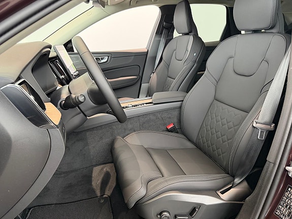 Volvo XC60 5 of 7