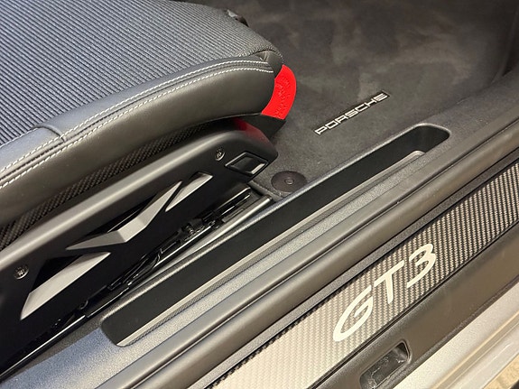 Porsche 911 12 of 22