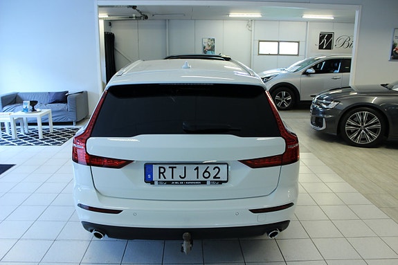 Volvo V60 5 of 5