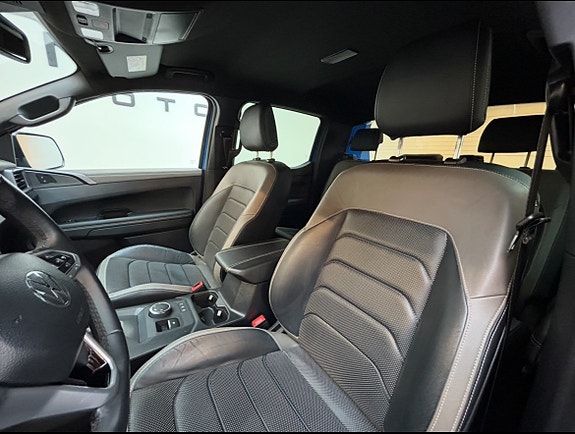 Volkswagen Amarok 9 of 16