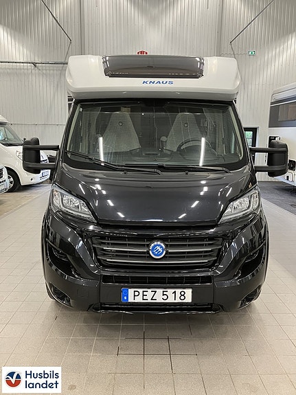 Knaus Sky Wave 700 Meg 2 of 16