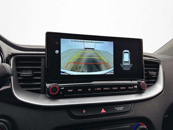 Kia Ceed 25 of 30