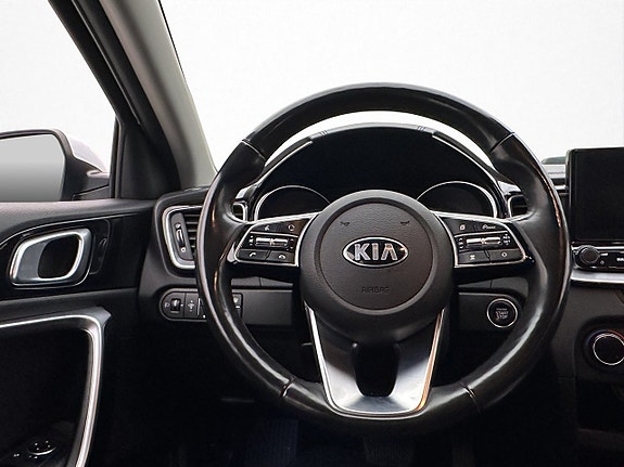 Kia Ceed 16 of 30
