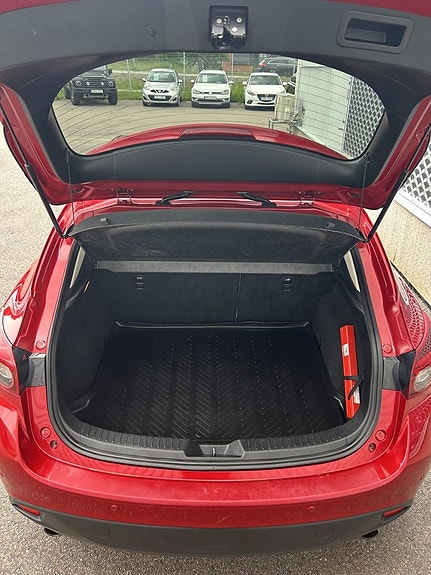 Mazda 3 7 of 18