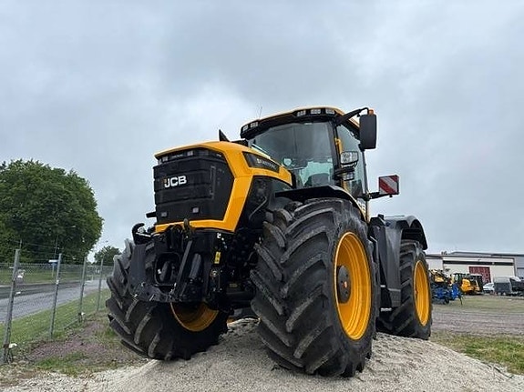 JCB Fastrac 6300, demo 2 of 6