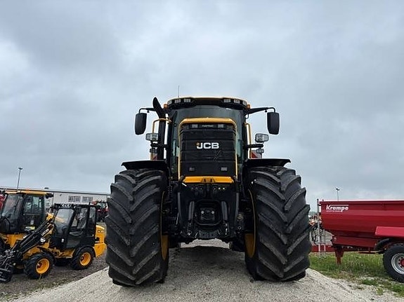 JCB Fastrac 6300, demo 3 of 6