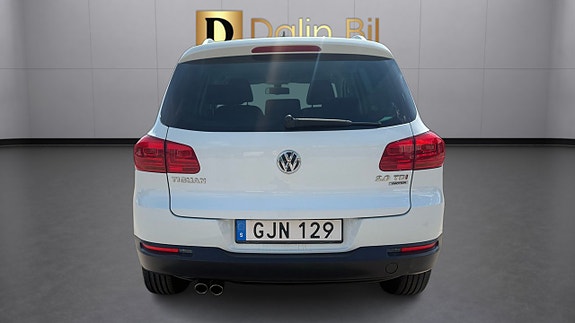 Volkswagen Tiguan 5 of 13