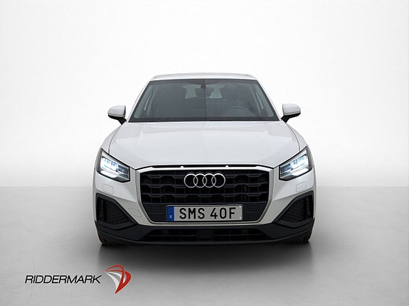 Audi Q2 2 of 5