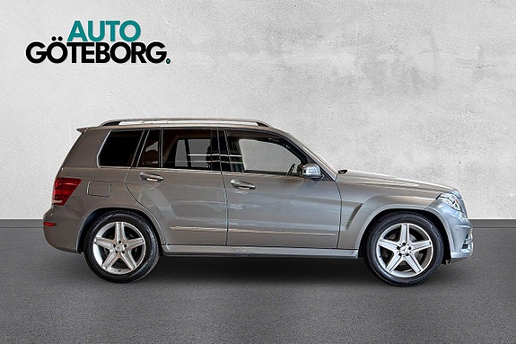 Mercedes-Benz GLK220 3 of 5