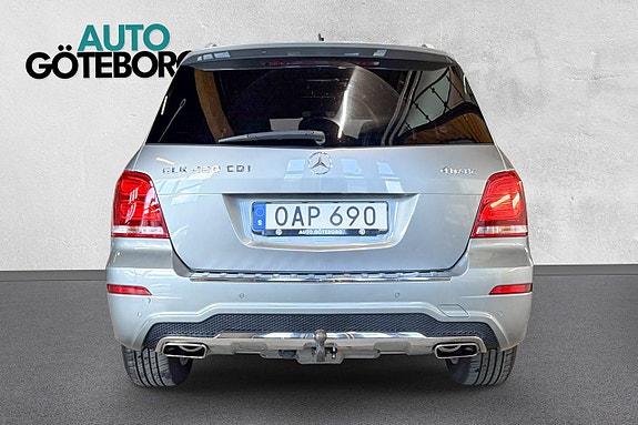 Mercedes-Benz GLK220 5 of 5