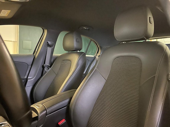 Mercedes-Benz A220 6 of 22