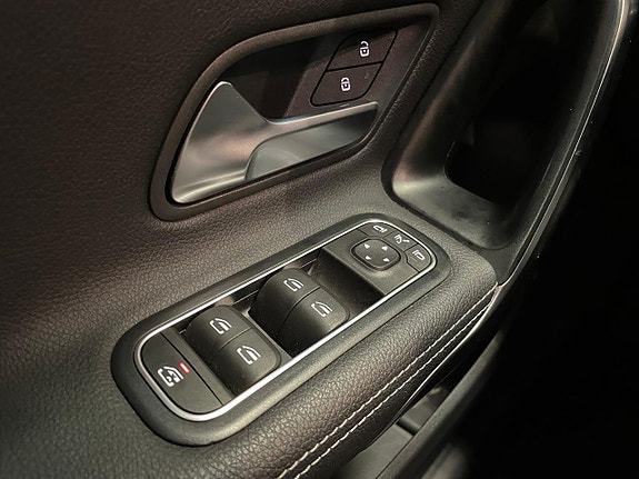 Mercedes-Benz A220 20 of 22