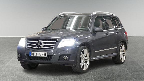 Mercedes-Benz GLK320 4 of 20