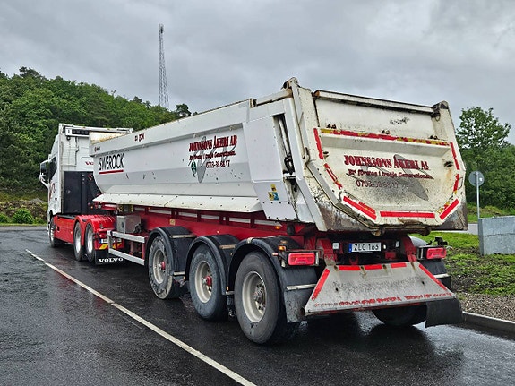 Volvo FH540 Dragbil med tipptrailer. 3 of 8