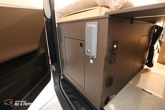 Bürstner Habiton / HMX 6.0 4X4 Mercedes -finns hemma 18 of 24