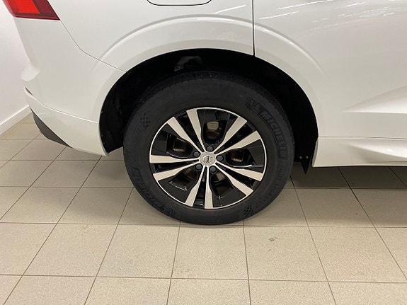 Volvo XC60 4 of 5