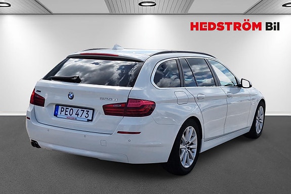 BMW 520d 3 of 5