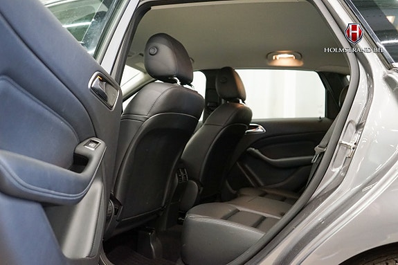 Mercedes-Benz B200 10 of 19