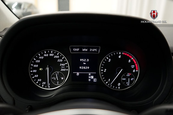 Mercedes-Benz B200 13 of 19