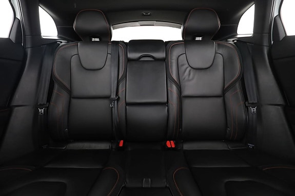 Volvo V40 15 of 30