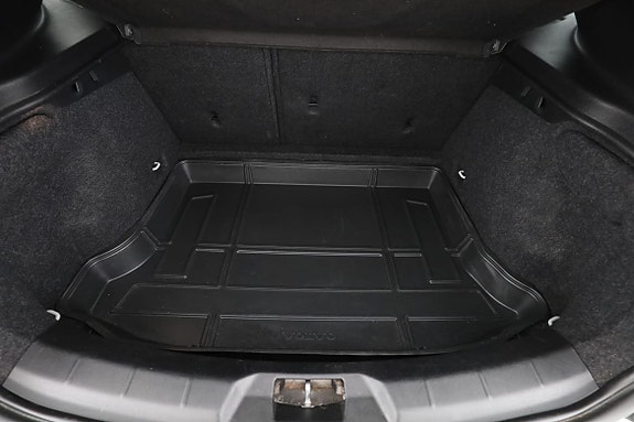 Volvo V40 17 of 30