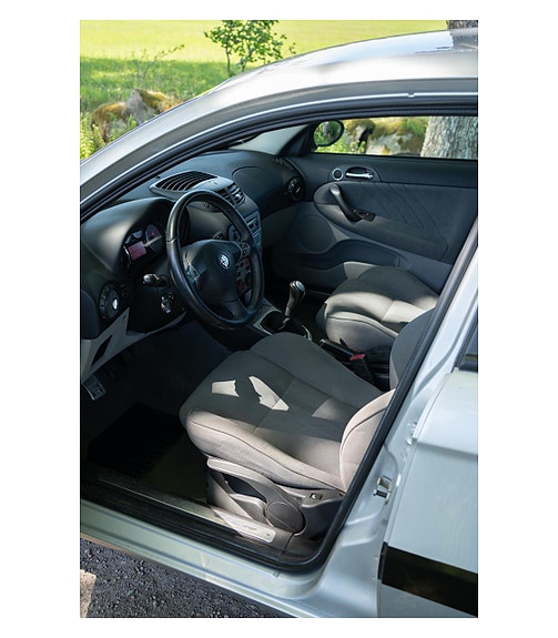 Alfa Romeo 147 7 of 8
