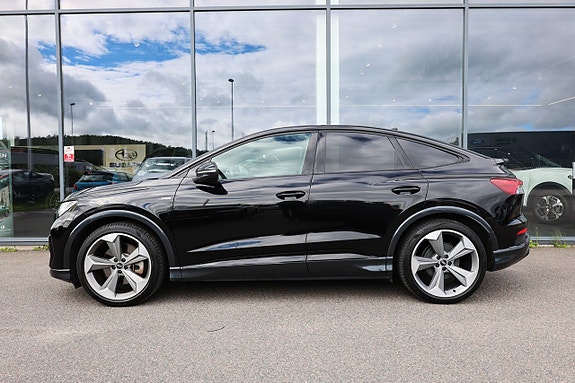 Audi Q4 Sportback e-tron 4 of 5