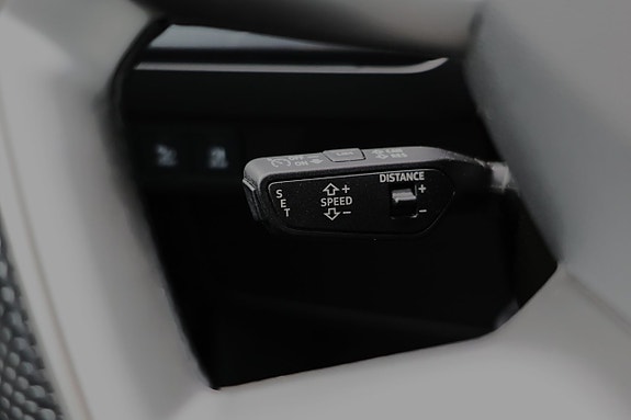 Audi Q4 e-tron 12 of 24