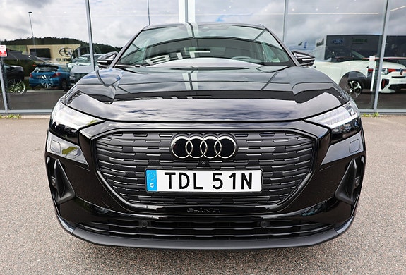 Audi Q4 Sportback e-tron 2 of 5