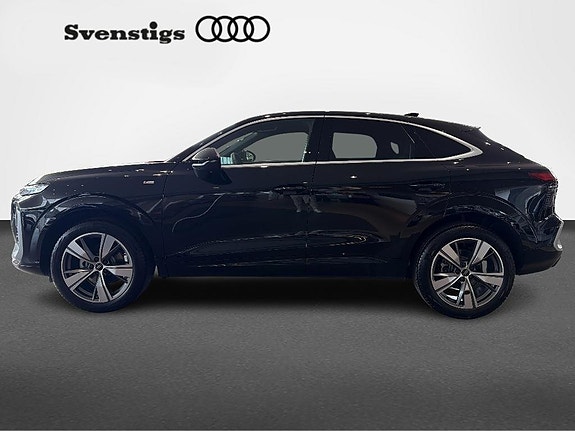 Audi Q3 4 of 5