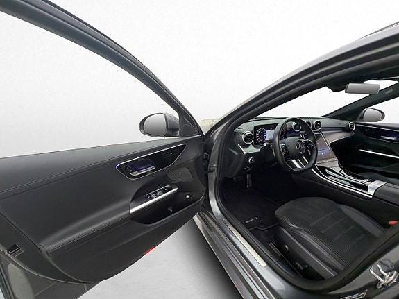 Mercedes-Benz C200 17 of 30