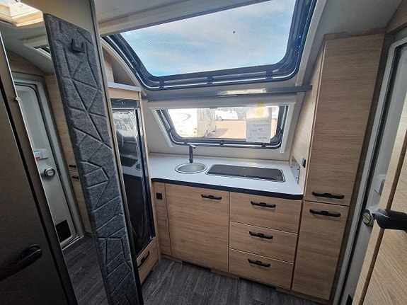 Weinsberg Caraone 390 PUH + solceller 3 of 5