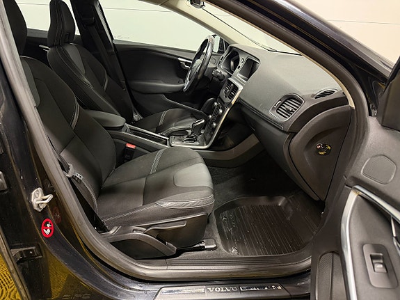 Volvo V40 29 of 30