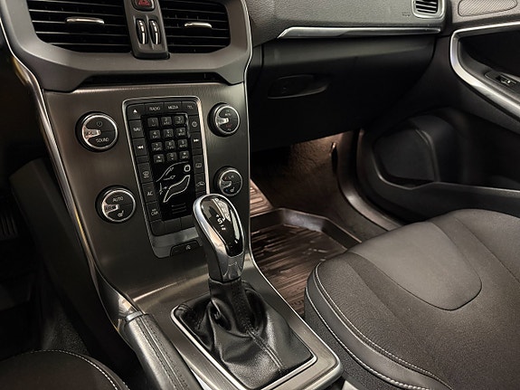 Volvo V40 21 of 30