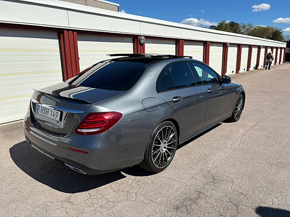 Mercedes-Benz E220 d 5 of 5