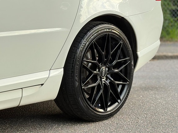 Volvo V70 7 of 22