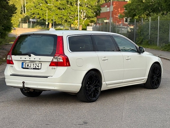 Volvo V70 15 of 22