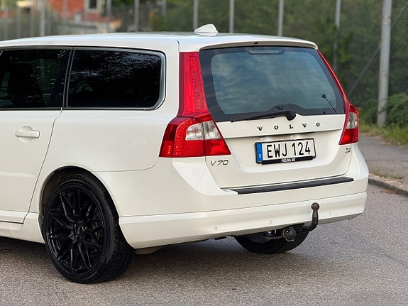 Volvo V70 6 of 22