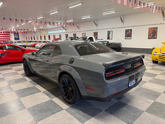Dodge Challenger 14 of 26